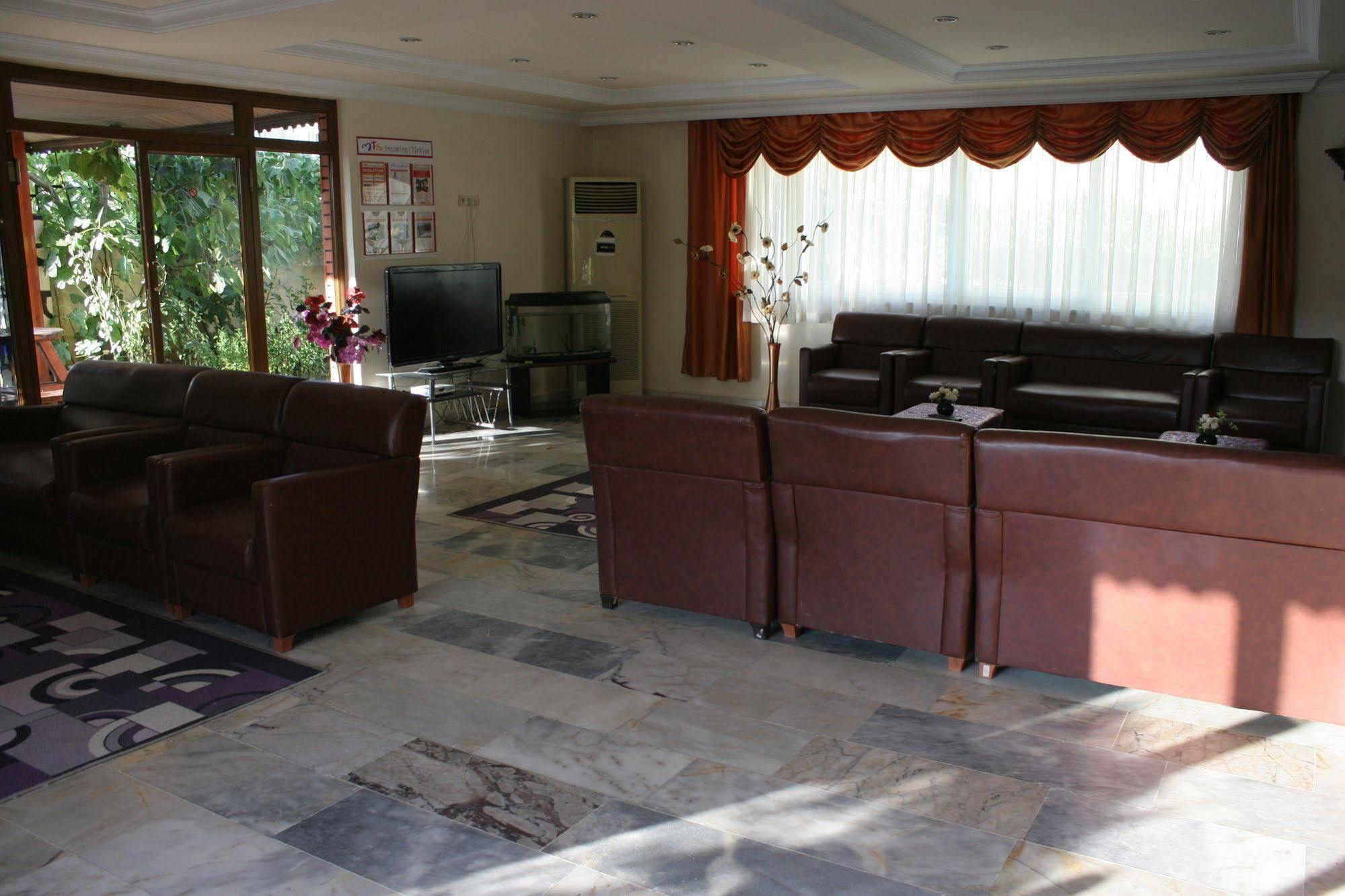 Ozgurhan Hotel 2*